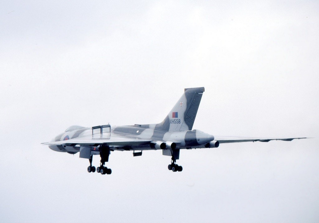XH558 at RAF Mildenhall in camouflage